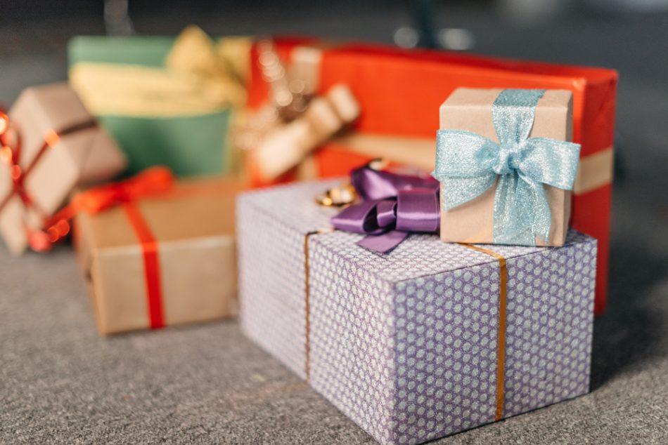niente-regalo-di-natale-a-scuola-perche-cattivo-le-maestre-ricevono-un-provvedimento-disciplinare