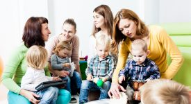 mamme-contro-mamme-quella-stupida-battaglia-in-cui-perdono-tutte