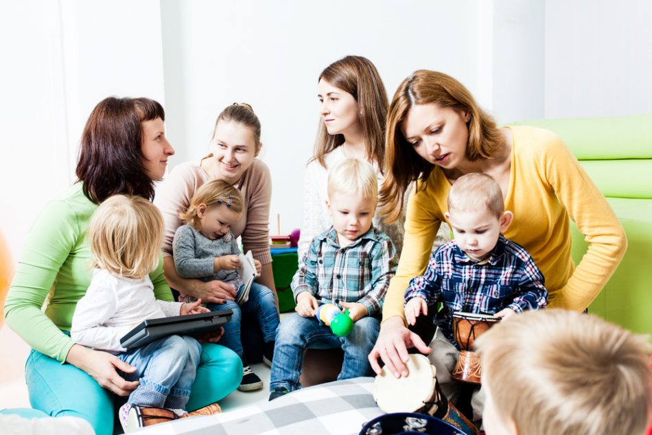 mamme-contro-mamme-quella-stupida-battaglia-in-cui-perdono-tutte