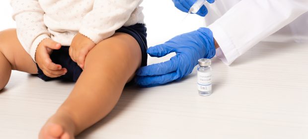 vaccini-con-raffreddore-e-febbre-quando-e-necessario-rimandare