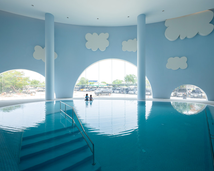 scivoli-e-piscina-per-guarire-divertendosi-il-magico-mondo-di-un-ospedale-pediatrico-thailansdese