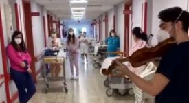 bari-la-dolce-ninnananna-di-uno-specializzando-ai-neonati-del-policlinico
