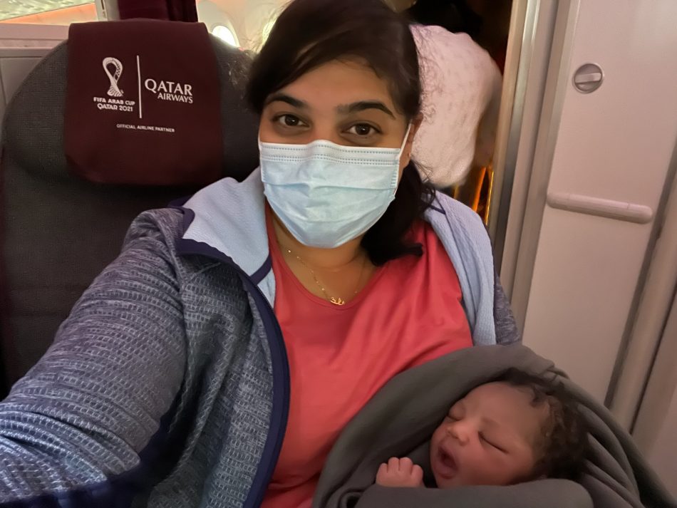 la-straordinaria-storia-di-miracle-nata-sul-volo-doha-uganda