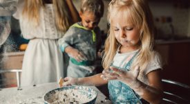 mio-figlio-e-maschio-non-puo-fare-le-cose-da-femmina