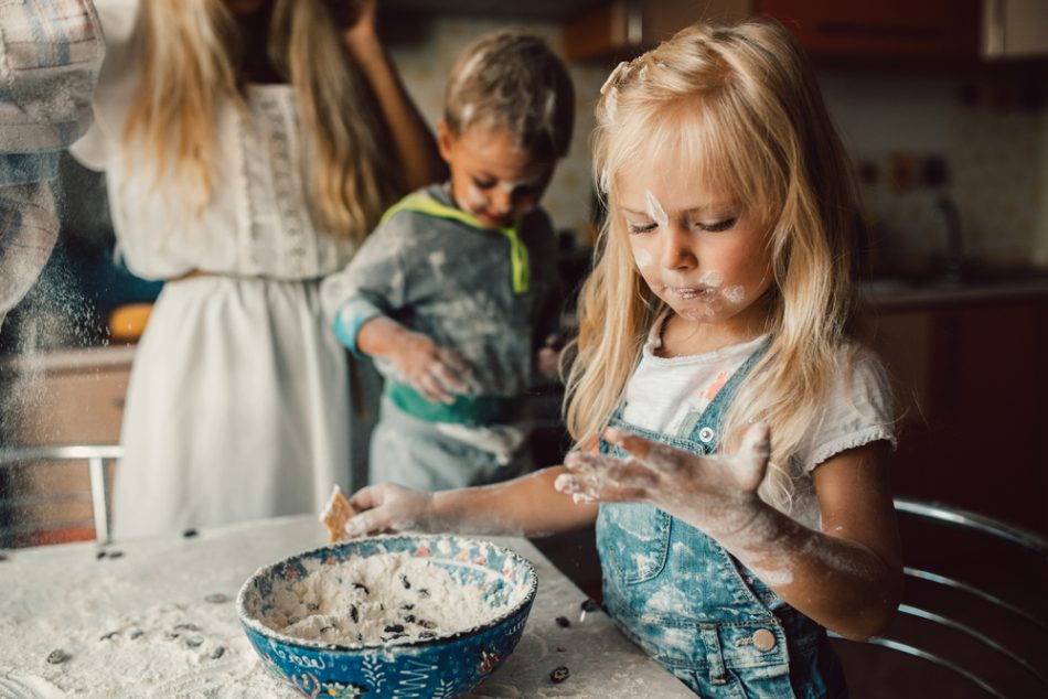 mio-figlio-e-maschio-non-puo-fare-le-cose-da-femmina