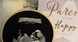 papa-cieco-vede-lecografia-del-figlio-grazie-alla-dolce-idea-della-moglie