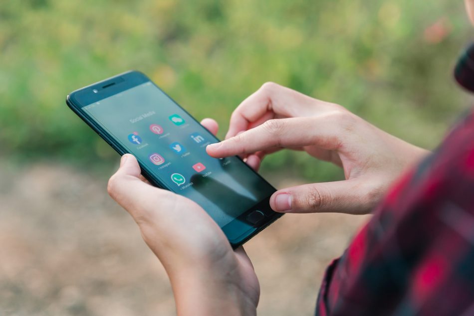 scuola-addio-alle-chat-di-whatsapp-tra-genitori-e-docenti