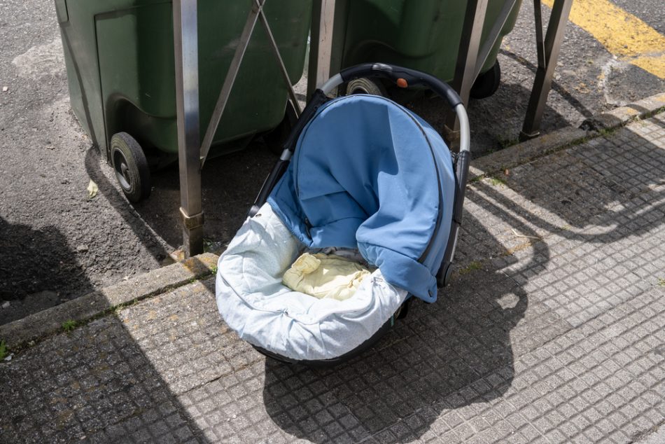 neonato-abbandonato-con-il-cordone-ombelicale-gara-di-solidarieta-per-il-piccolo-germano