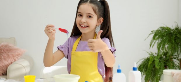 niente-rosa-o-azzurro-in-una-scuola-materna-toscana-i-grembiuli-saranno-gialli