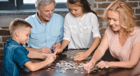 nonni-obbligati-a-mantenere-i-nipoti-ecco-quando