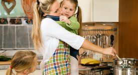 stai-tutto-il-giorno-a-fare-nulla-ecco-la-risposta-di-una-mamma-casalinga