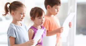 recite-scolastiche-si-ai-filmati-dei-figli-ma-attenzione-alla-diffusione-dei-video
