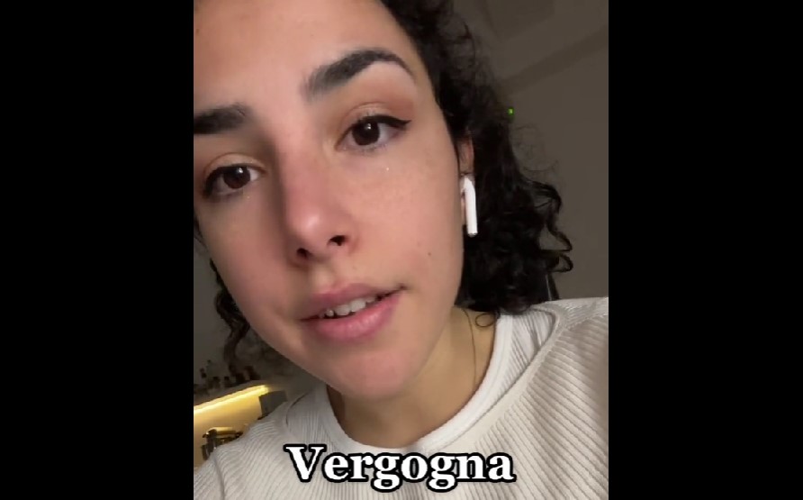 bimbo-rimproverato-perche-non-scrive-bene-la-risposta-della-logopedista-video